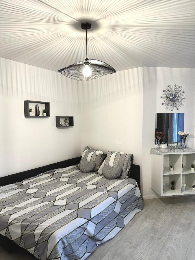 Jolie Appartement Duplex 2 Min Gare-Disney Et Paris 15 Min Noisy-le-Grand Eksteriør bilde