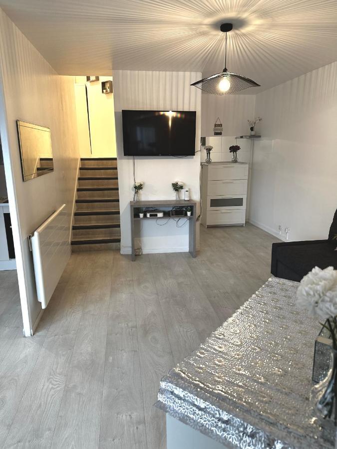 Jolie Appartement Duplex 2 Min Gare-Disney Et Paris 15 Min Noisy-le-Grand Eksteriør bilde